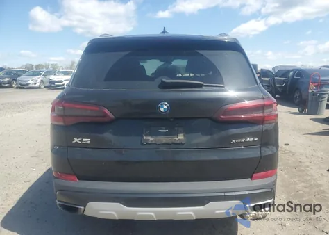 2023 BMW X5 xDrive45E z USA, uszkodzony, nr VIN 5UXTA6C09P9R00571